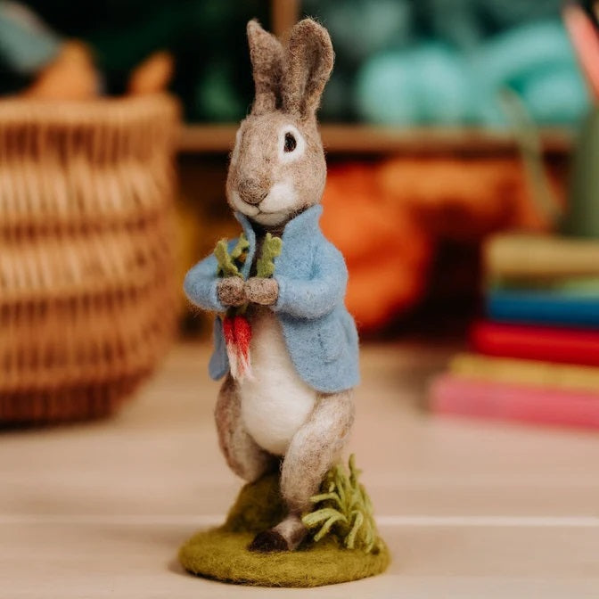 Peter Rabbit y el kit de fieltro de aguja de rábanos robados