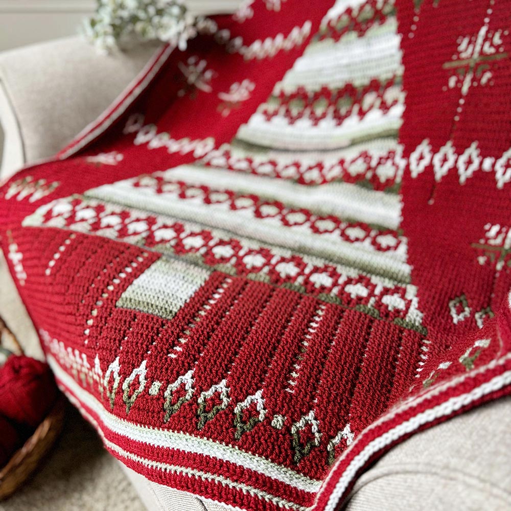 Yuletide Blanket with Patterned Tree