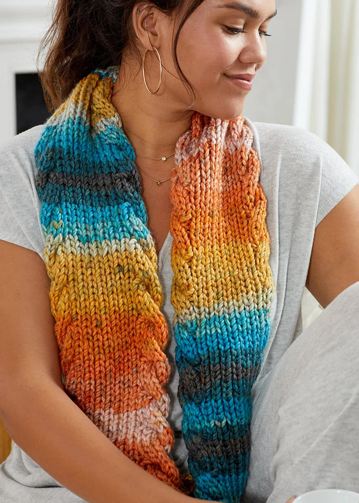 Free Cabled Colors Cowl Pattern