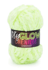 Fil chenille phosphorescent DIY de Lion Brand