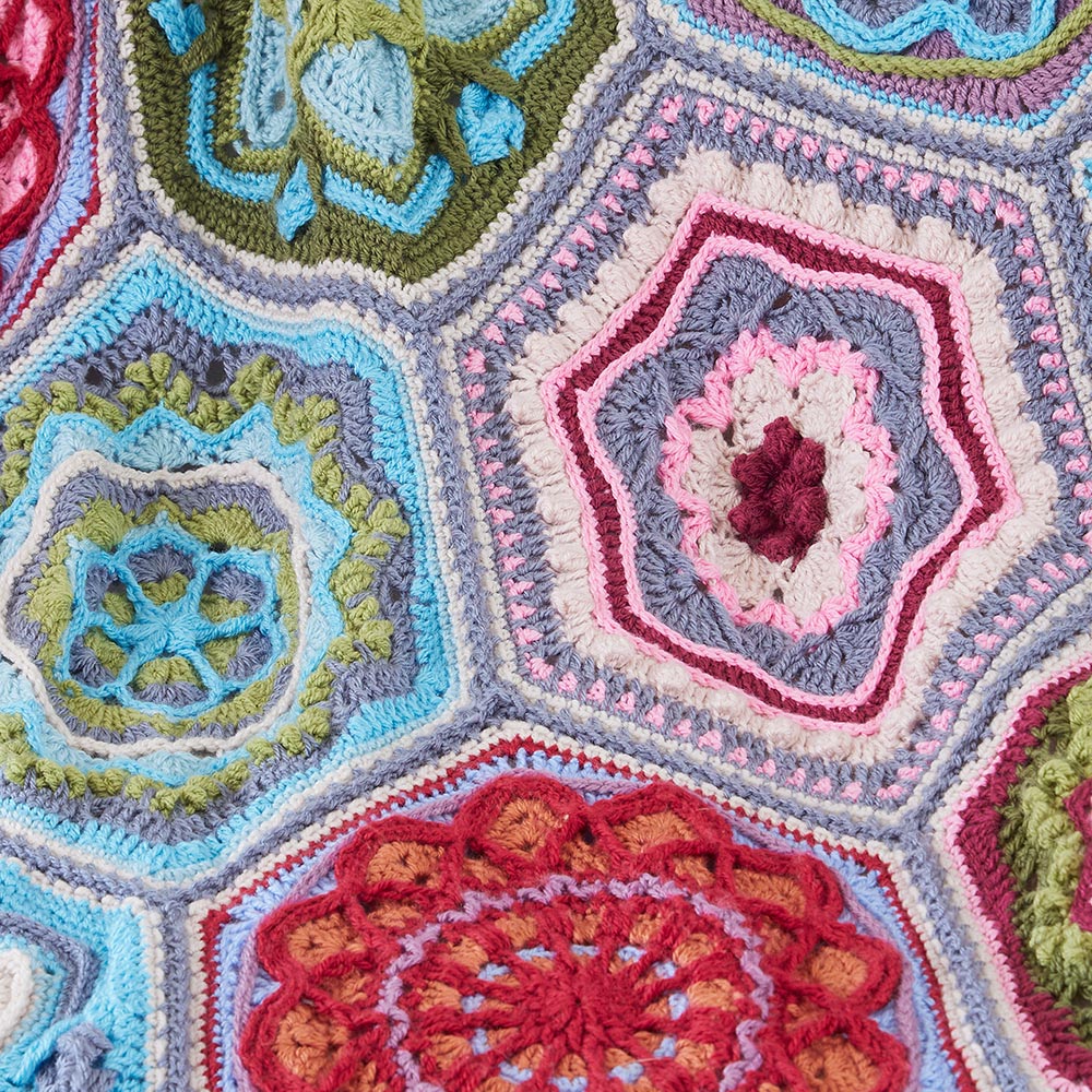 Bohemian Hexagons Throw (Mary Maxim Mellowspun)