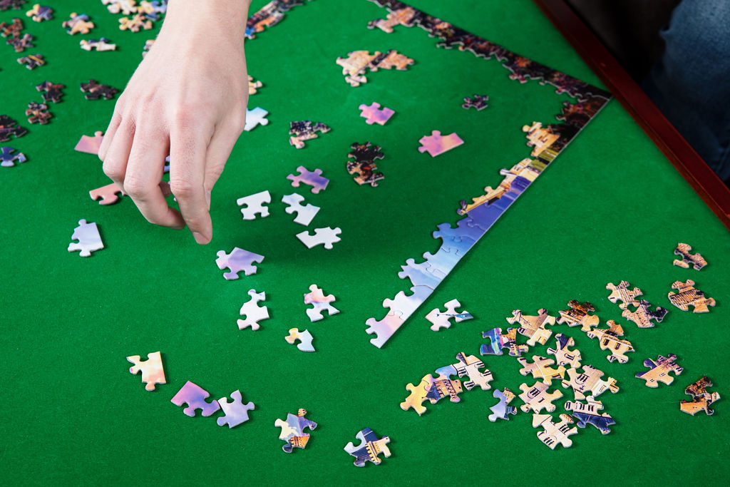Jigsaw Puzzle Board with Storage - Medium – Mary Maxim